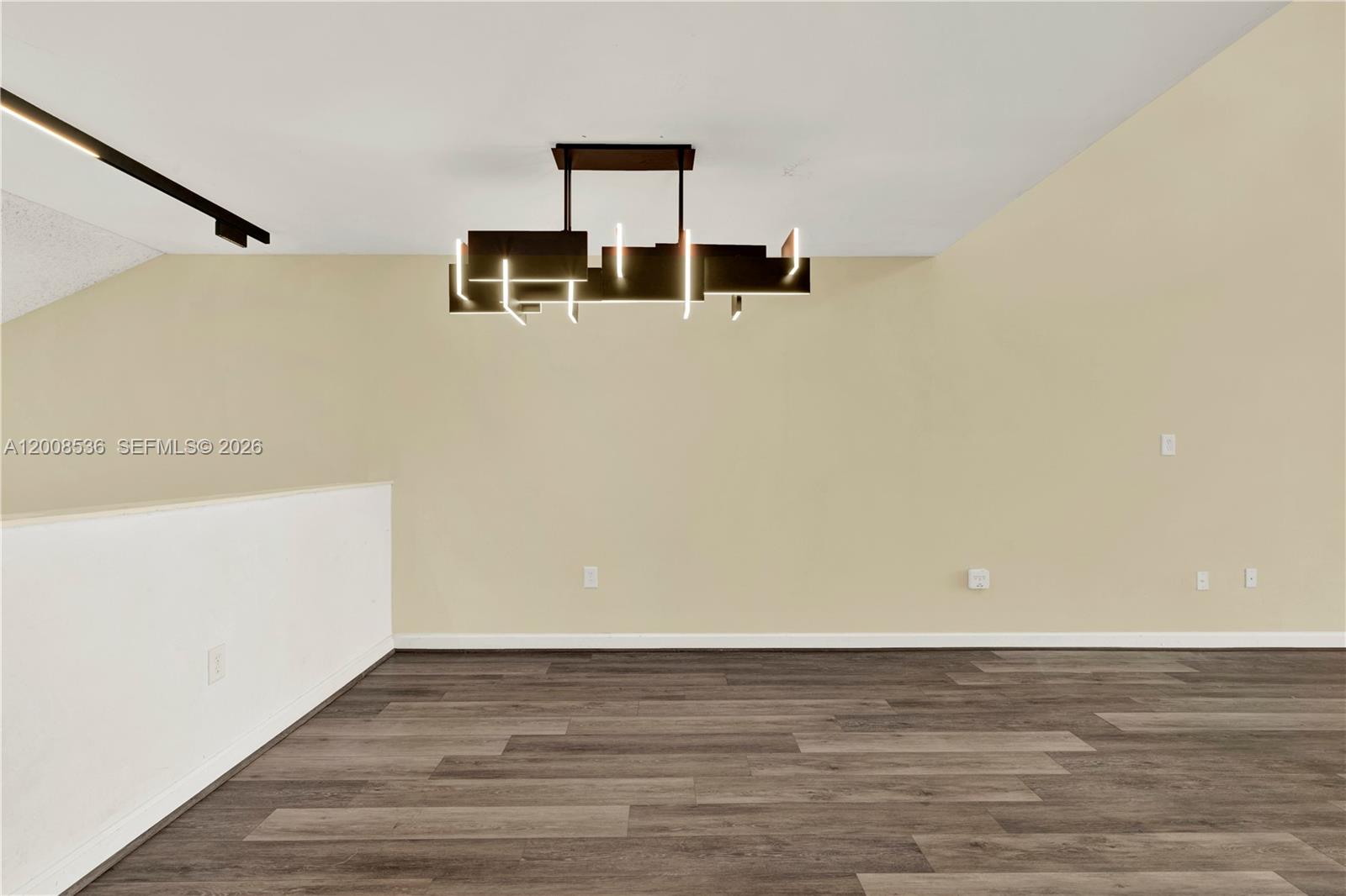 THE GREENS AT DORAL CONDO - Residential