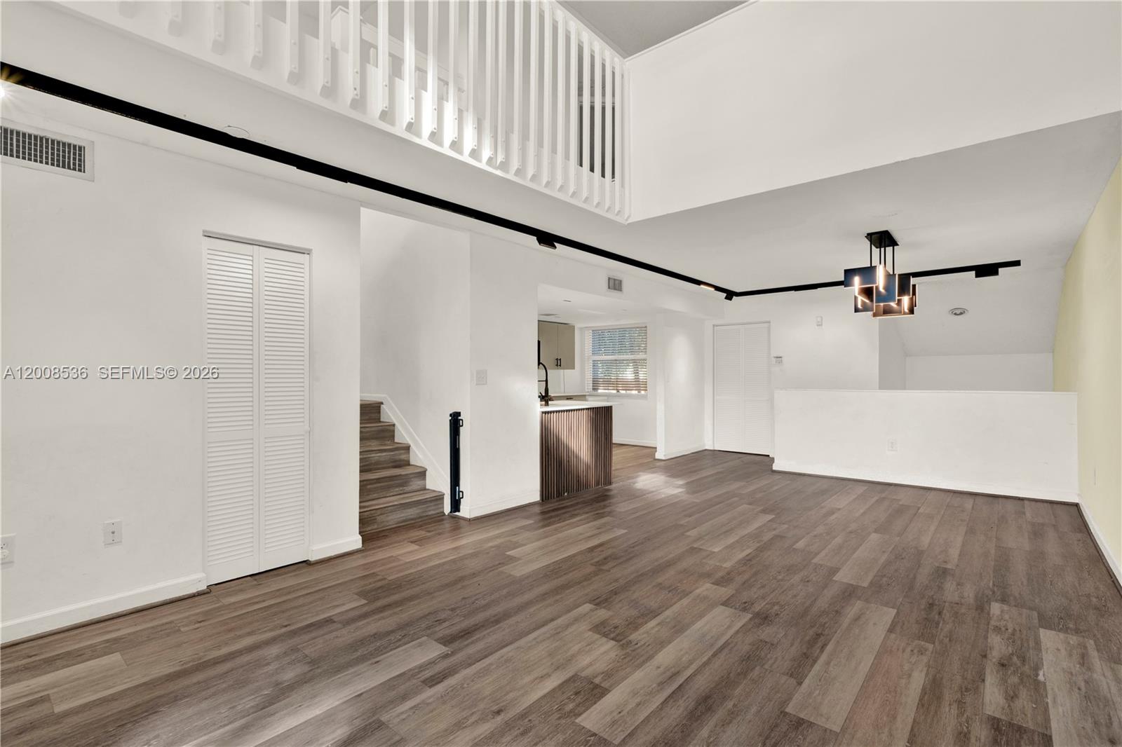 THE GREENS AT DORAL CONDO - Residential