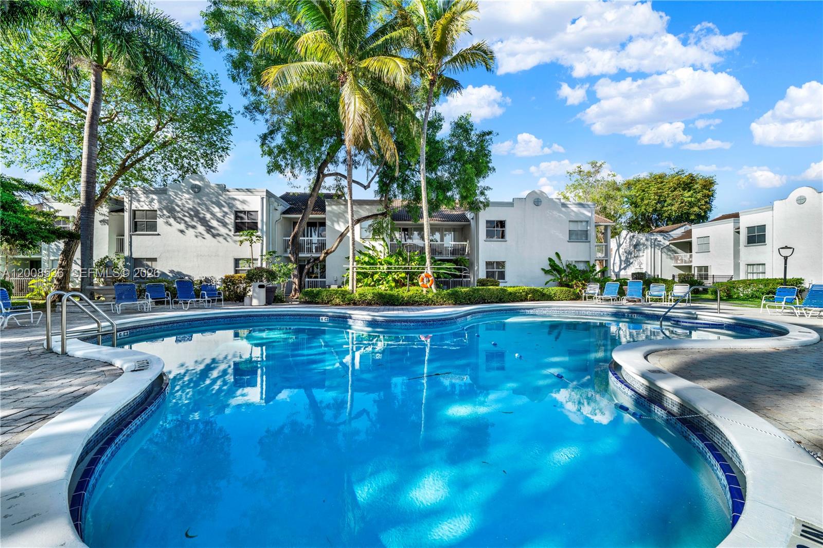 THE GREENS AT DORAL CONDO - Residential