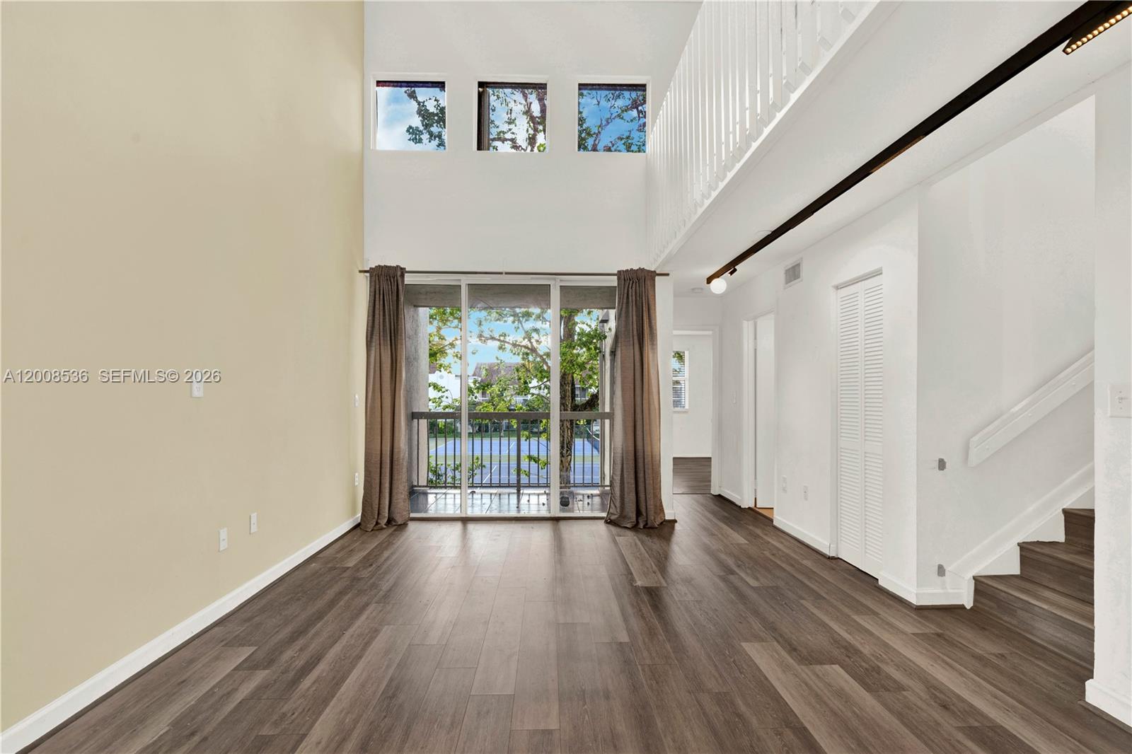 THE GREENS AT DORAL CONDO - Residential