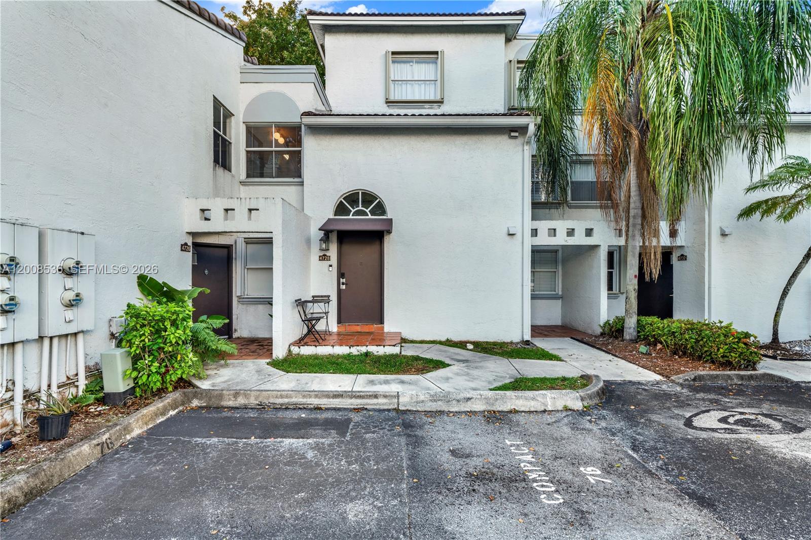 THE GREENS AT DORAL CONDO - Residential