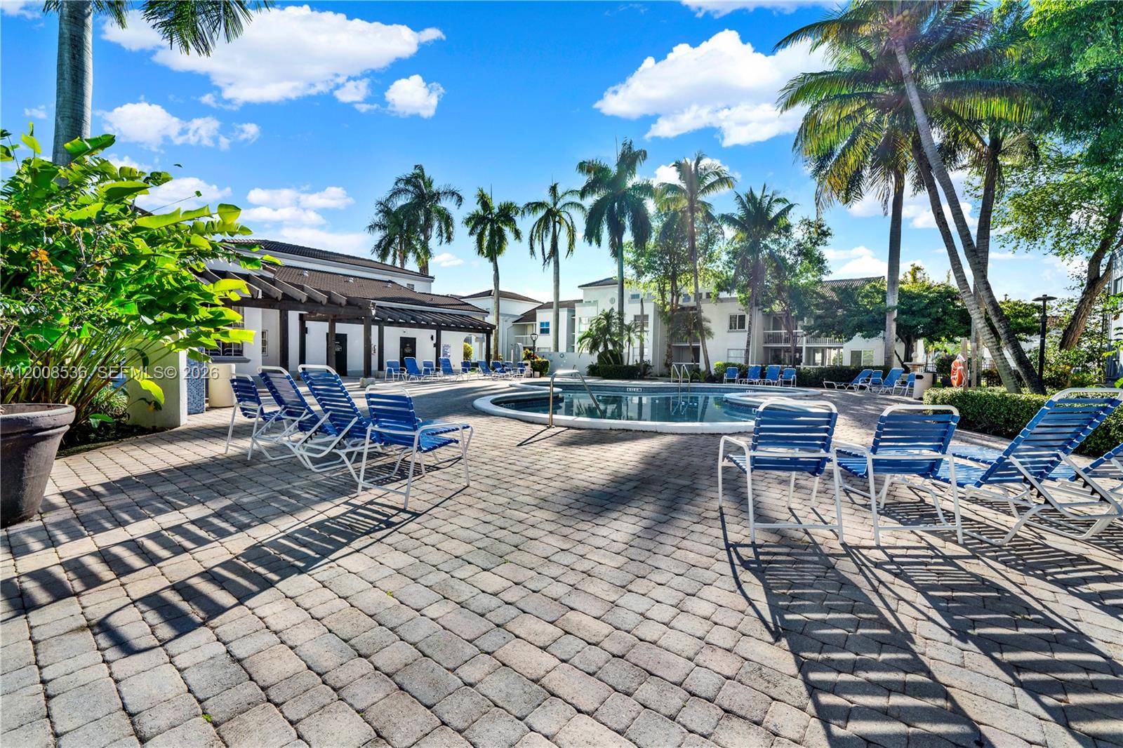 THE GREENS AT DORAL CONDO - Residential