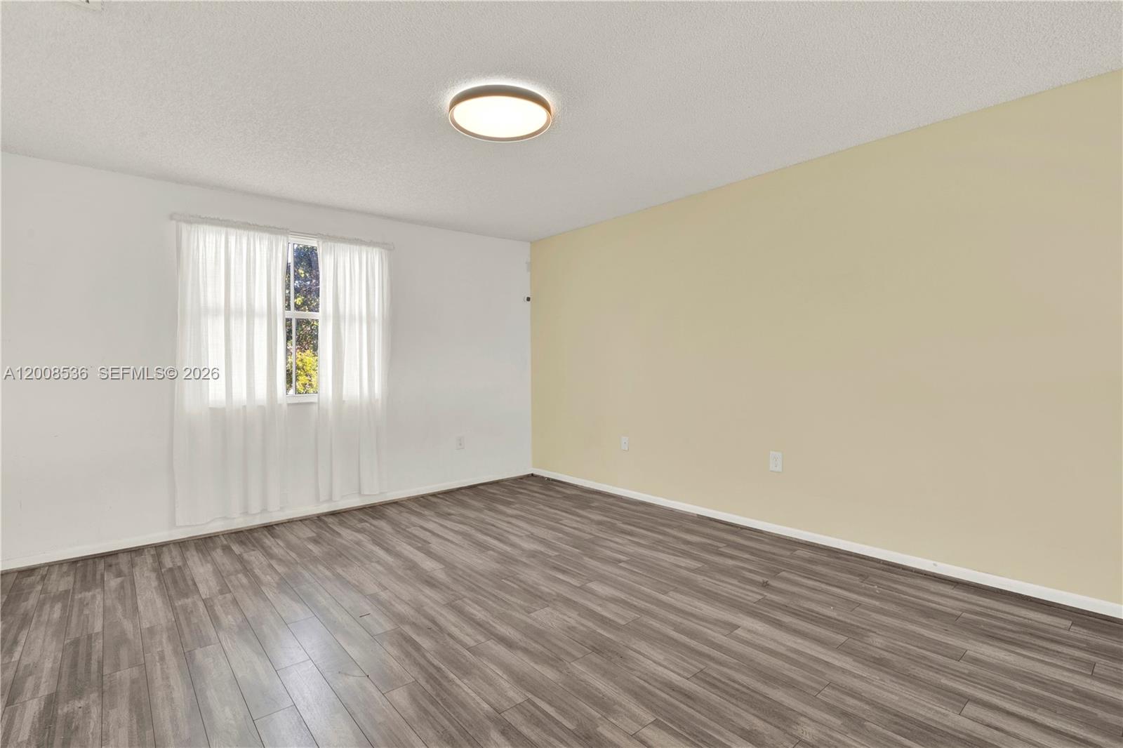 THE GREENS AT DORAL CONDO - Residential