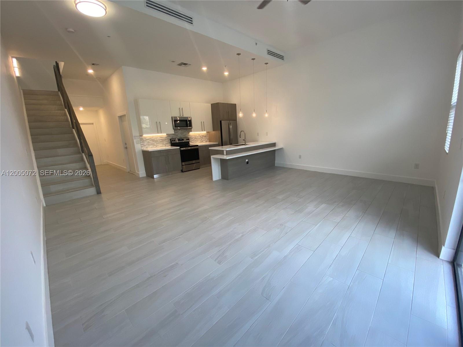 PLANTATION BUSINESS PARK - Residential