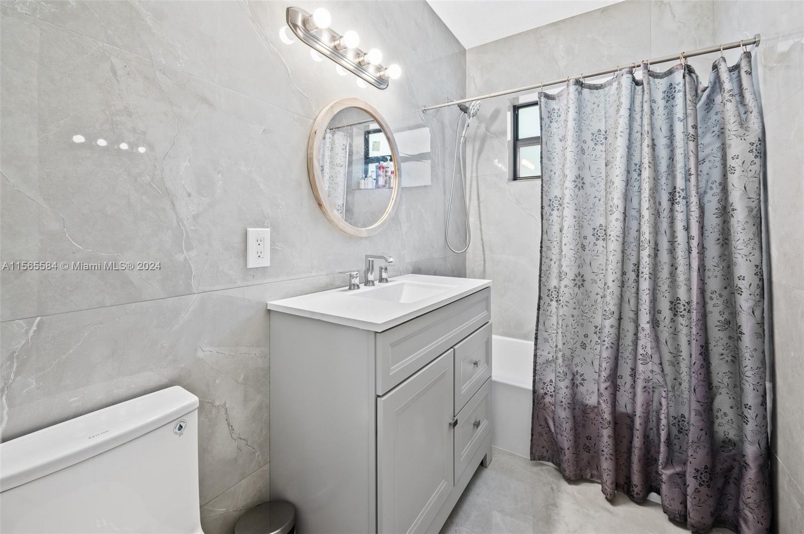 OAK RIDGE PARK AMEN PLAT - Residential