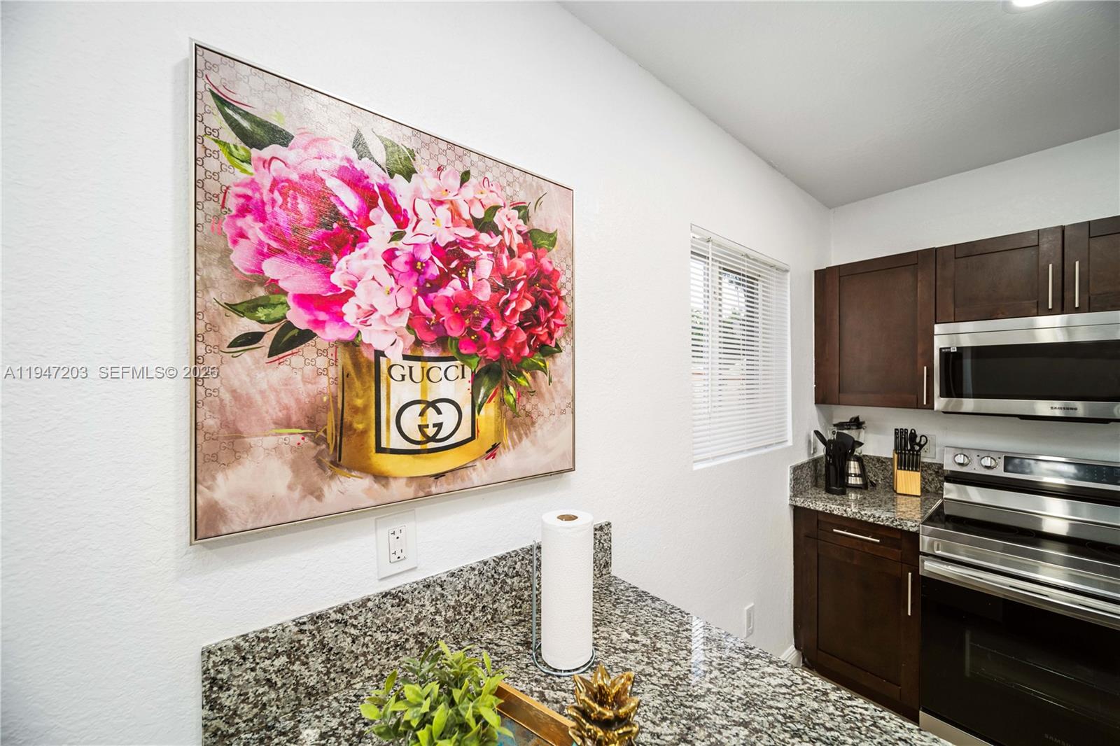 BISCAYNE SHORES CORR PLAT - Residential Income