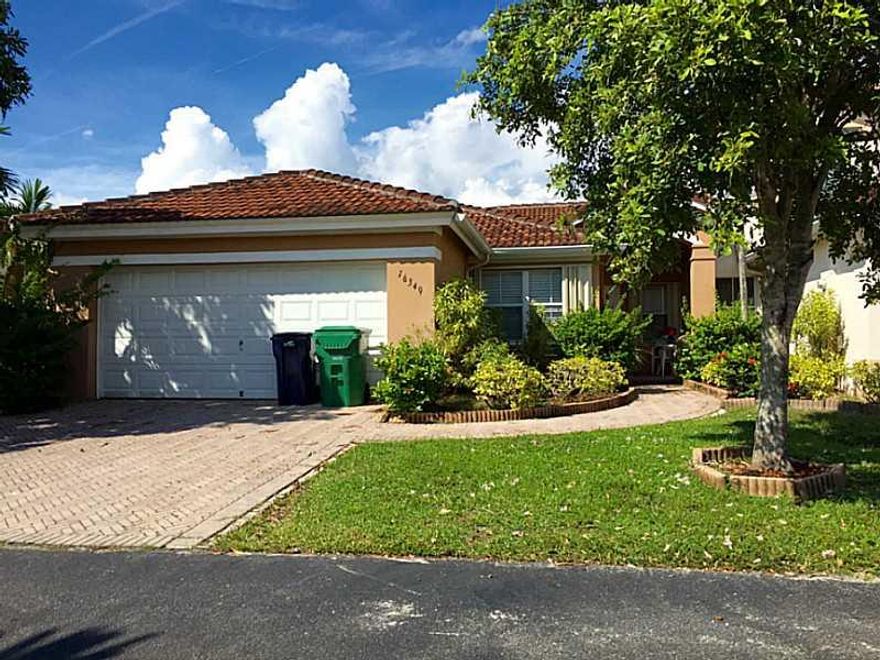 Rare Opportunity to own a Lakefront, One-story 4 Bedroom, 2 Bath + 2 car garage 1900 SF home. It's a townhouse but you won't believe it's not a single family home. Corner Unit with Open floor plan great for entertaining. Home faces south which means you w ill have lots of shade in the back yard to enjoy the lake views. Plenty of guest parking & private community pool. Very quiet neighborhood close to great schools. Association fee is $128/month.