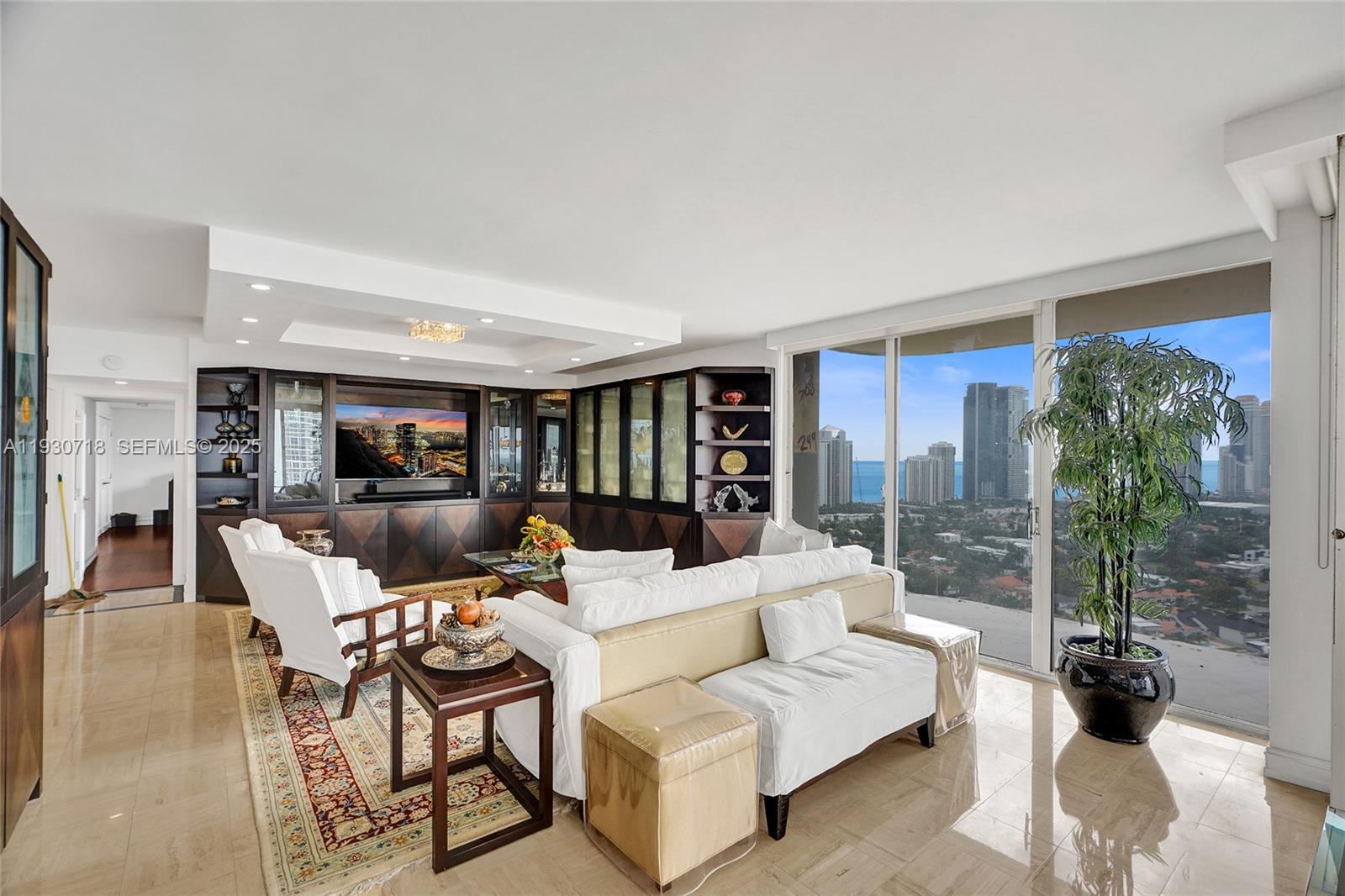 TURNBERRY TOWERS CONDO - Residential
