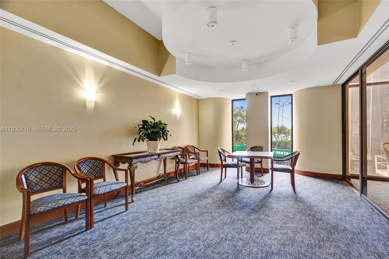 TURNBERRY TOWERS CONDO - Residential