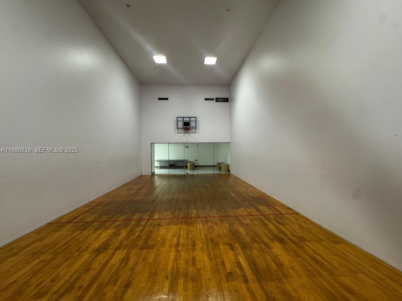 TURNBERRY TOWERS CONDO - Residential