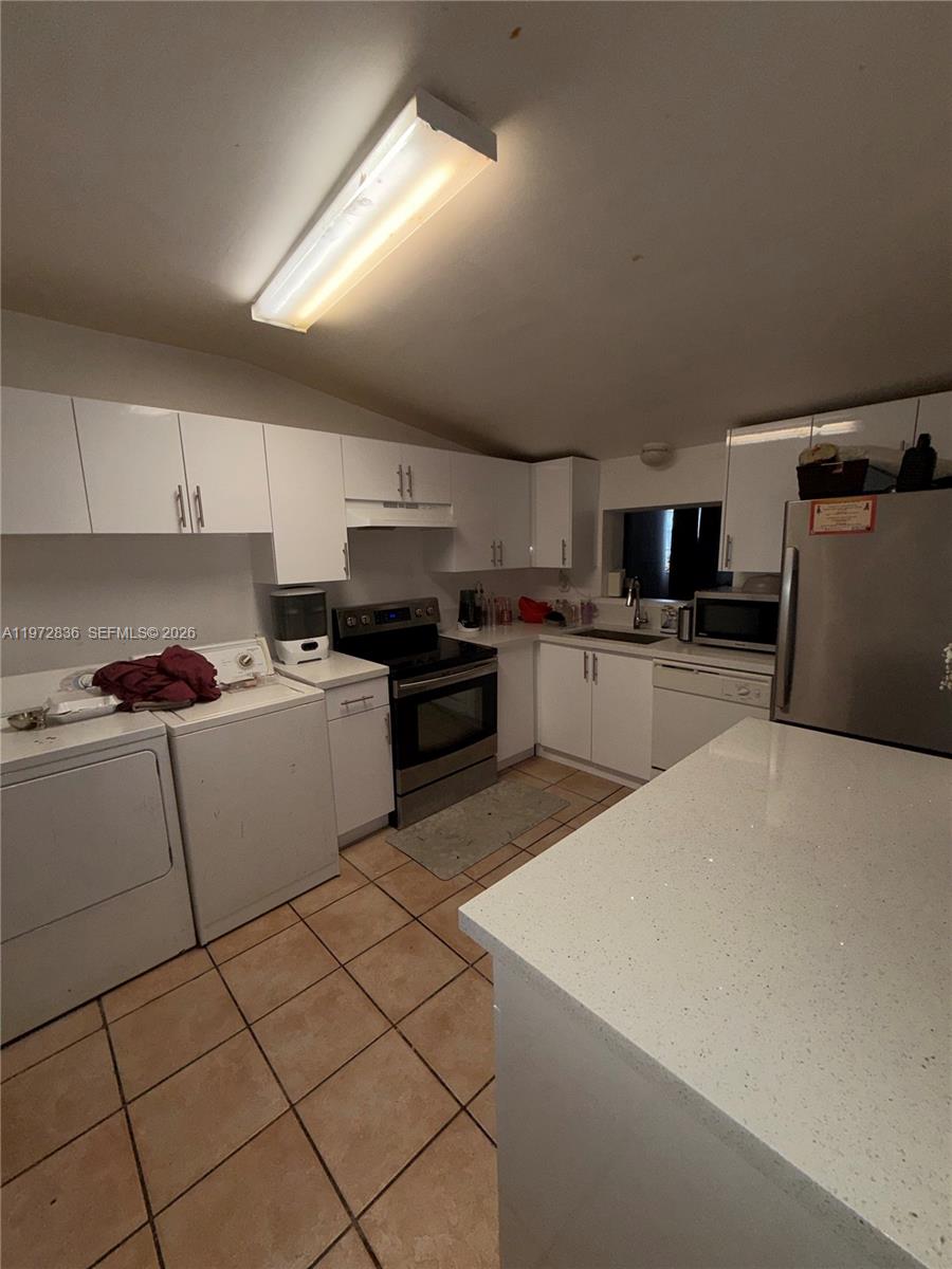 HERITAGE HOMES - Residential