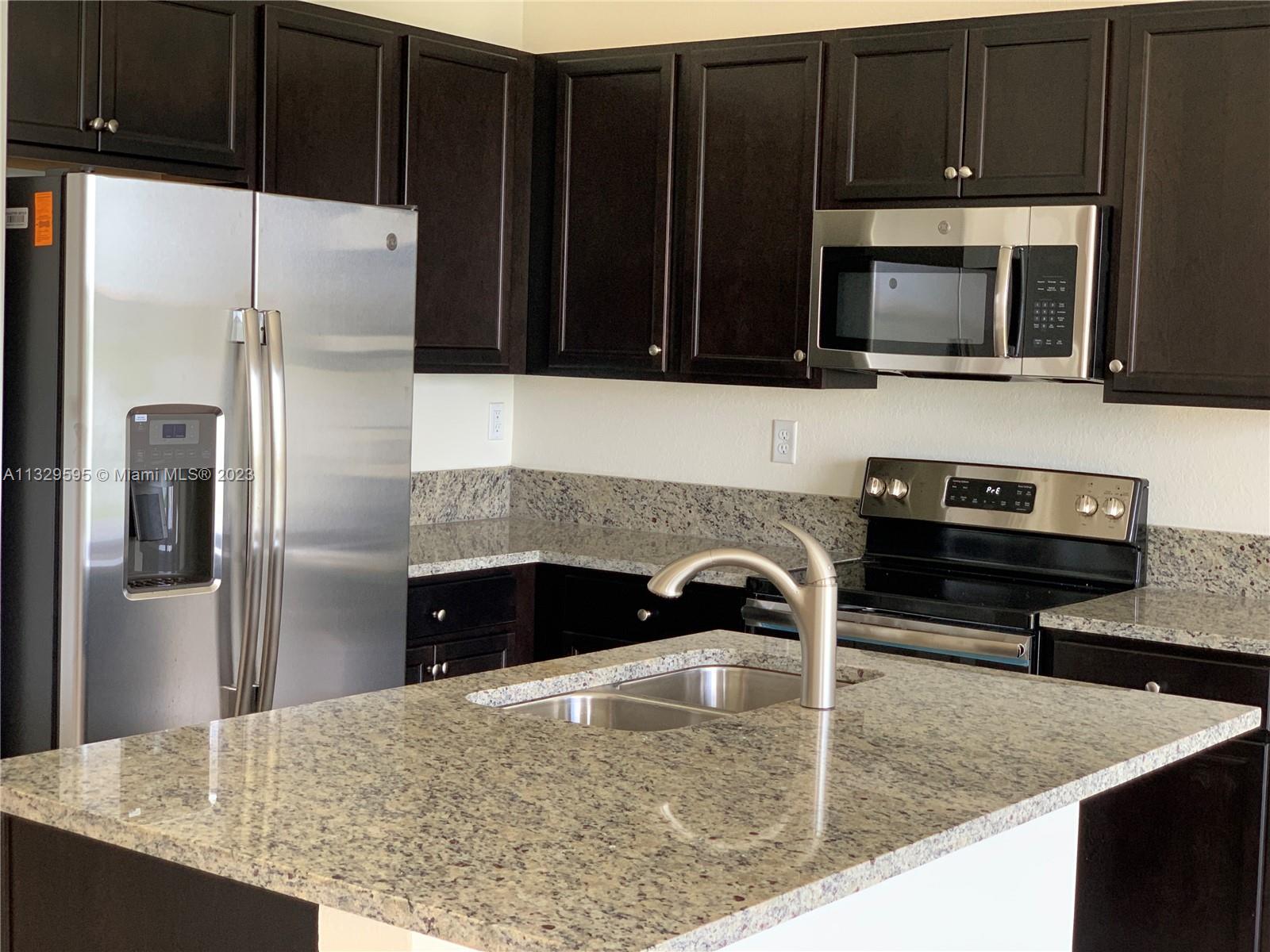 AQUABELLA SECTION ONE - Residential