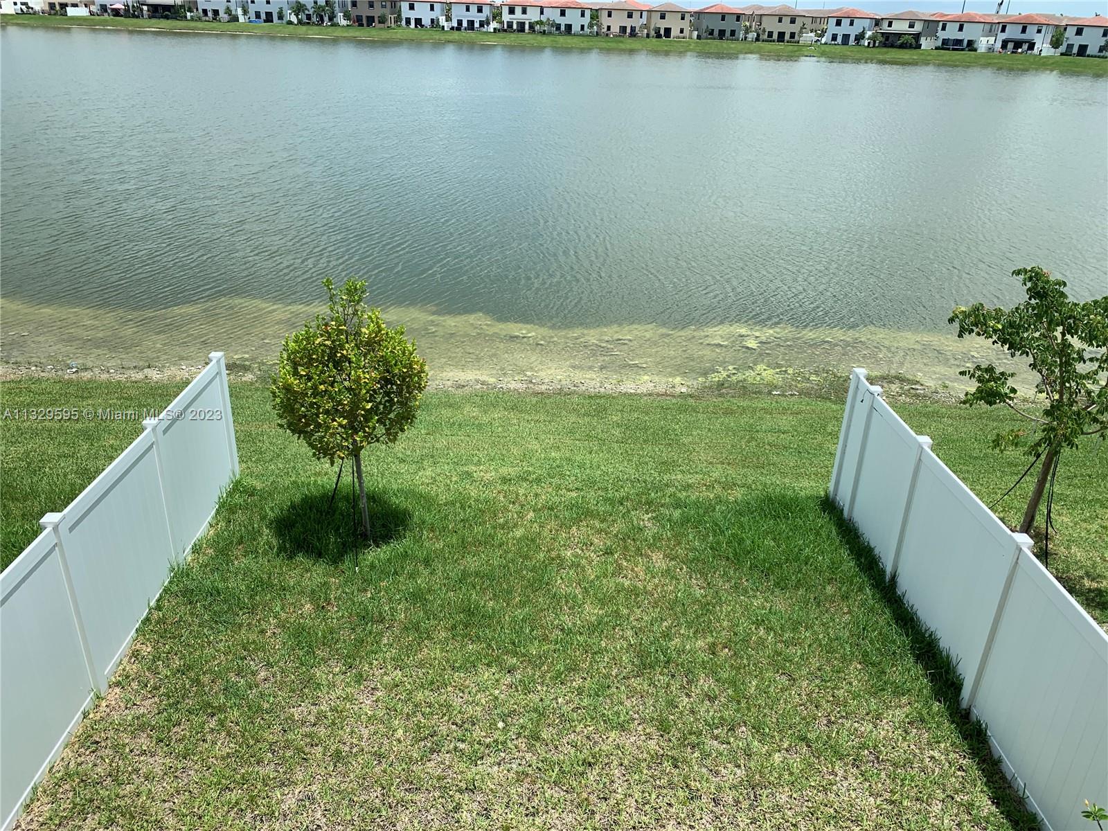AQUABELLA SECTION ONE - Residential