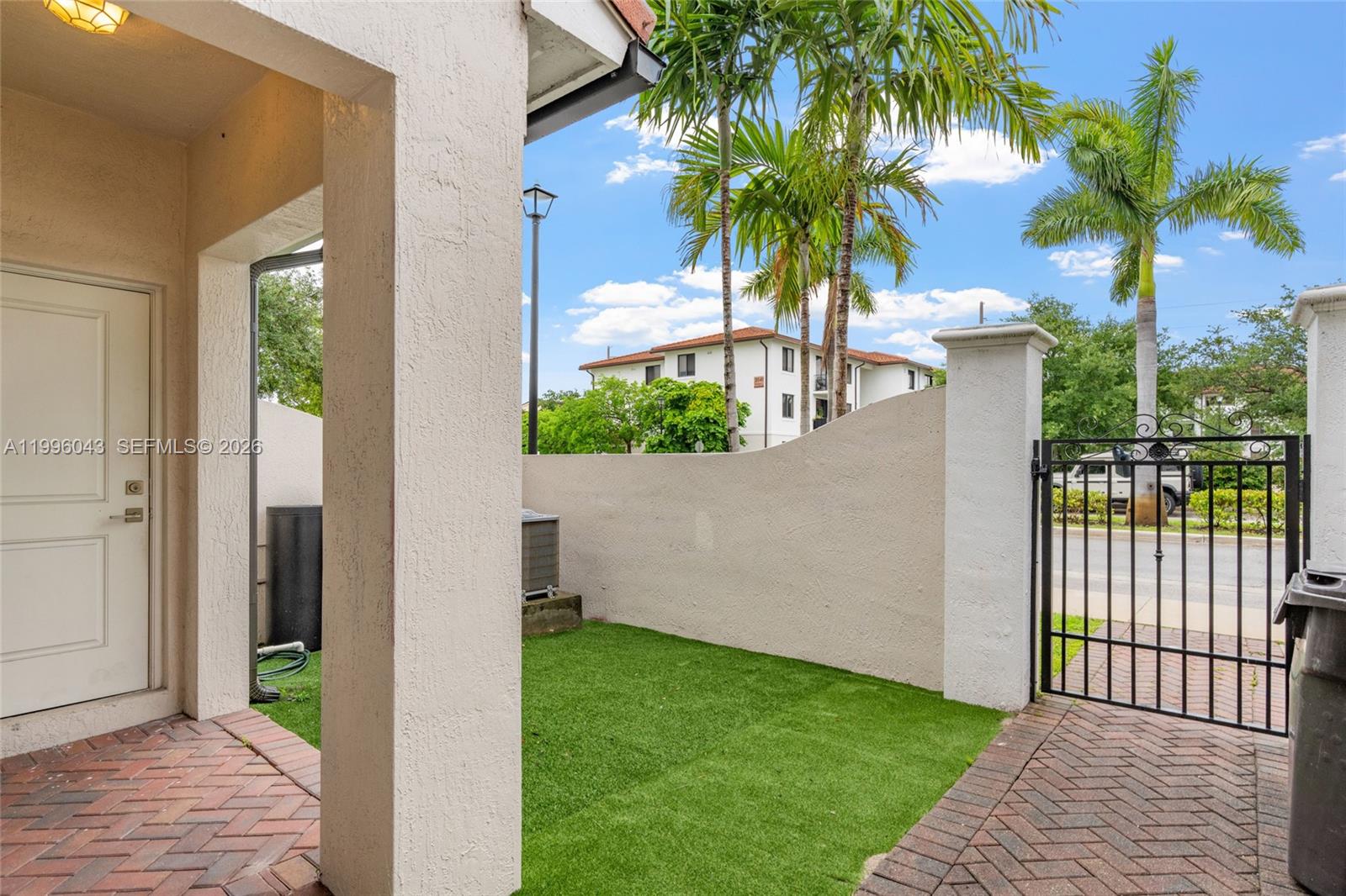 3540 NW 30th Pl