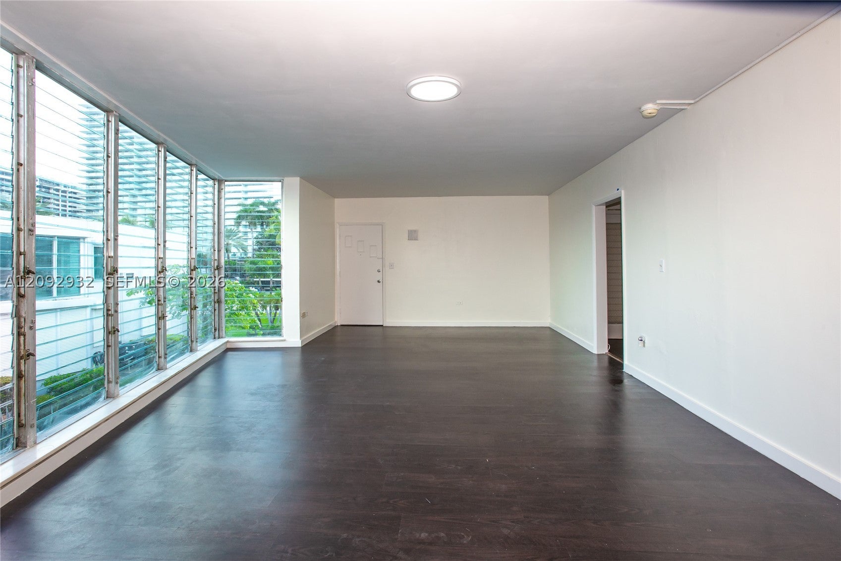 10178 Collins Ave 202