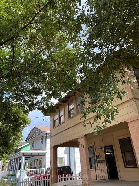 232 W 19th St Other FL 32206