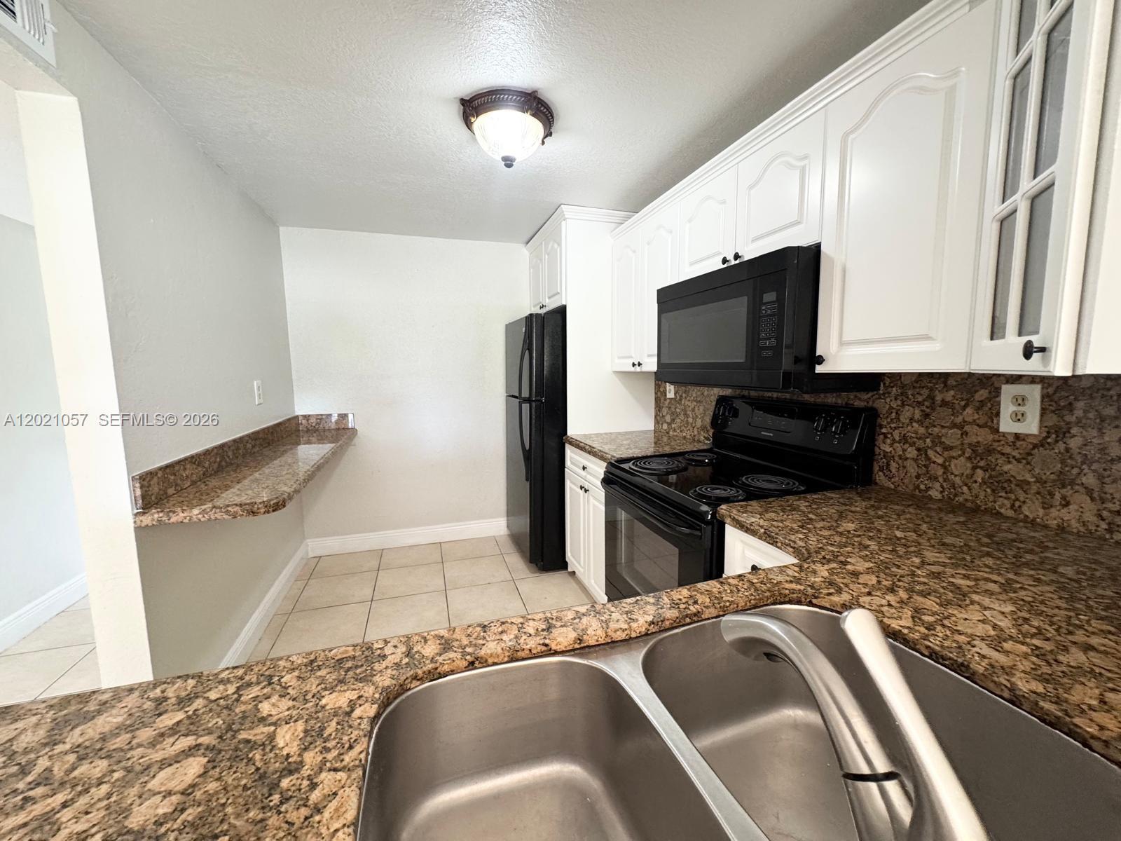 COURTYARDS AT KENDALL CON - Residential