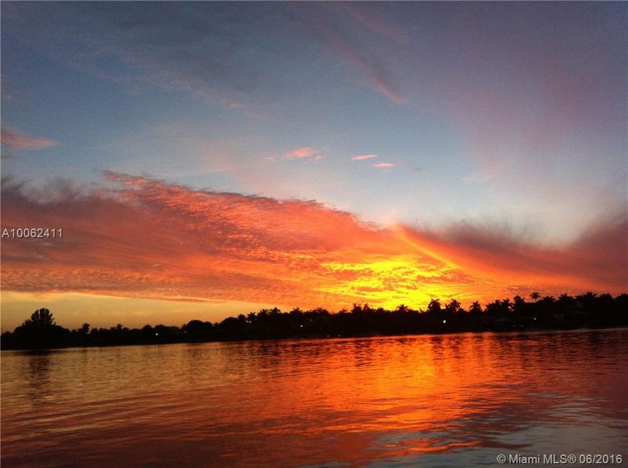 Breathtaking views await you as you drive under the porte-cochere of this spacious 5/3 lake home. Split floor plan designed for maximum water views, generous living and family room, open dining, eat-in kitchen. Private master bedroom offers updated bath, oversized spa shower. All this only steps from the water with legally permitted dock for boating. Enormous 4 car garage has ample space to store your jet-skis or boat. Indulge yourself with endless entertainment options, all in your own back yard!