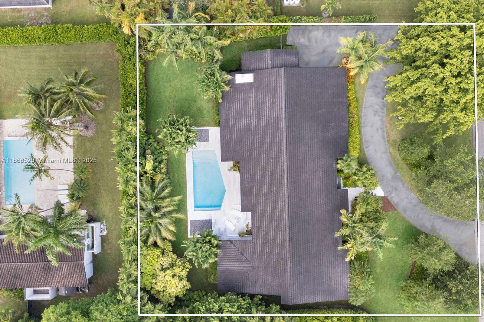 PINE BAY ESTATES SEC 1 - Residential