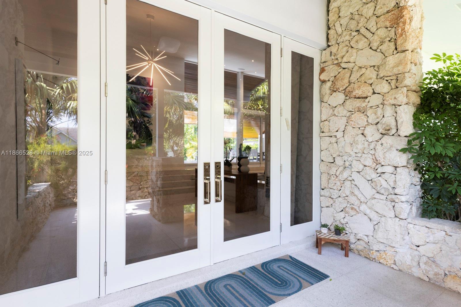 PINE BAY ESTATES SEC 1 - Residential