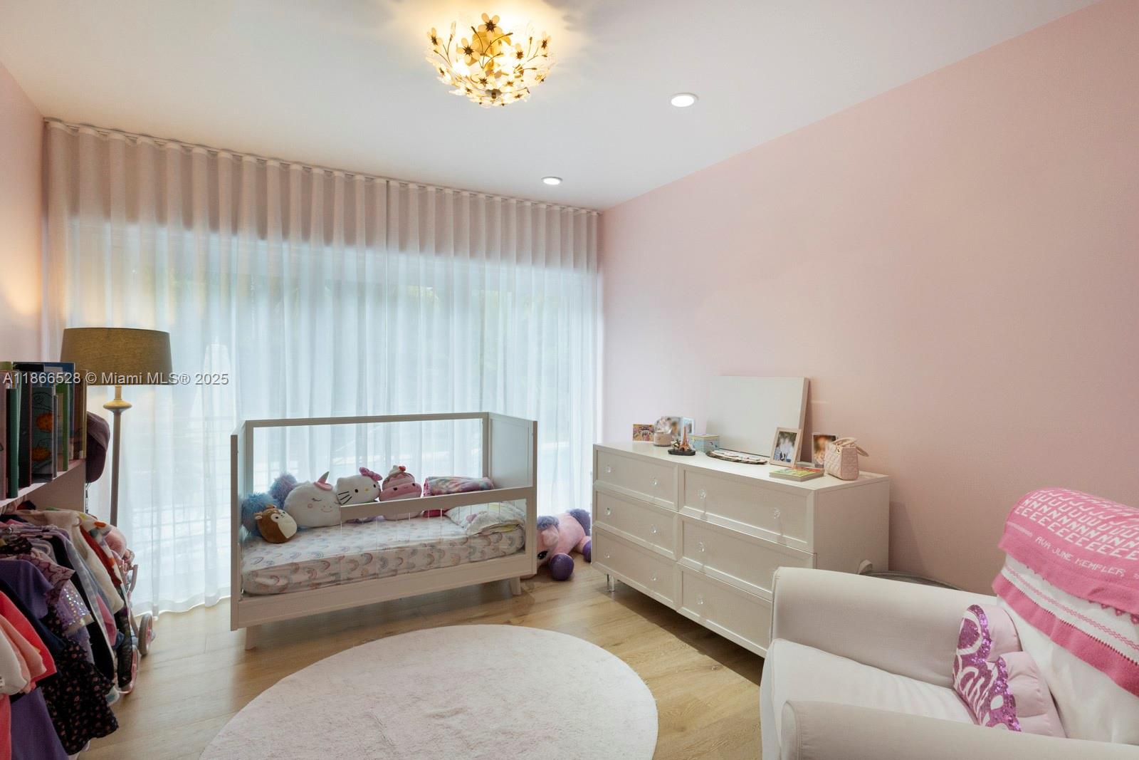 PINE BAY ESTATES SEC 1 - Residential