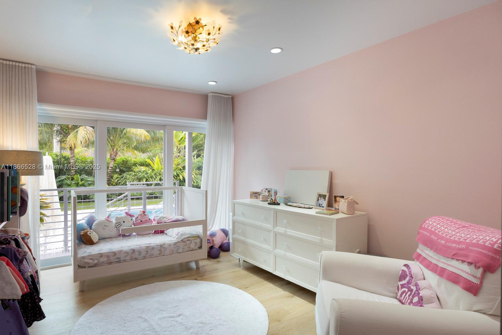 PINE BAY ESTATES SEC 1 - Residential