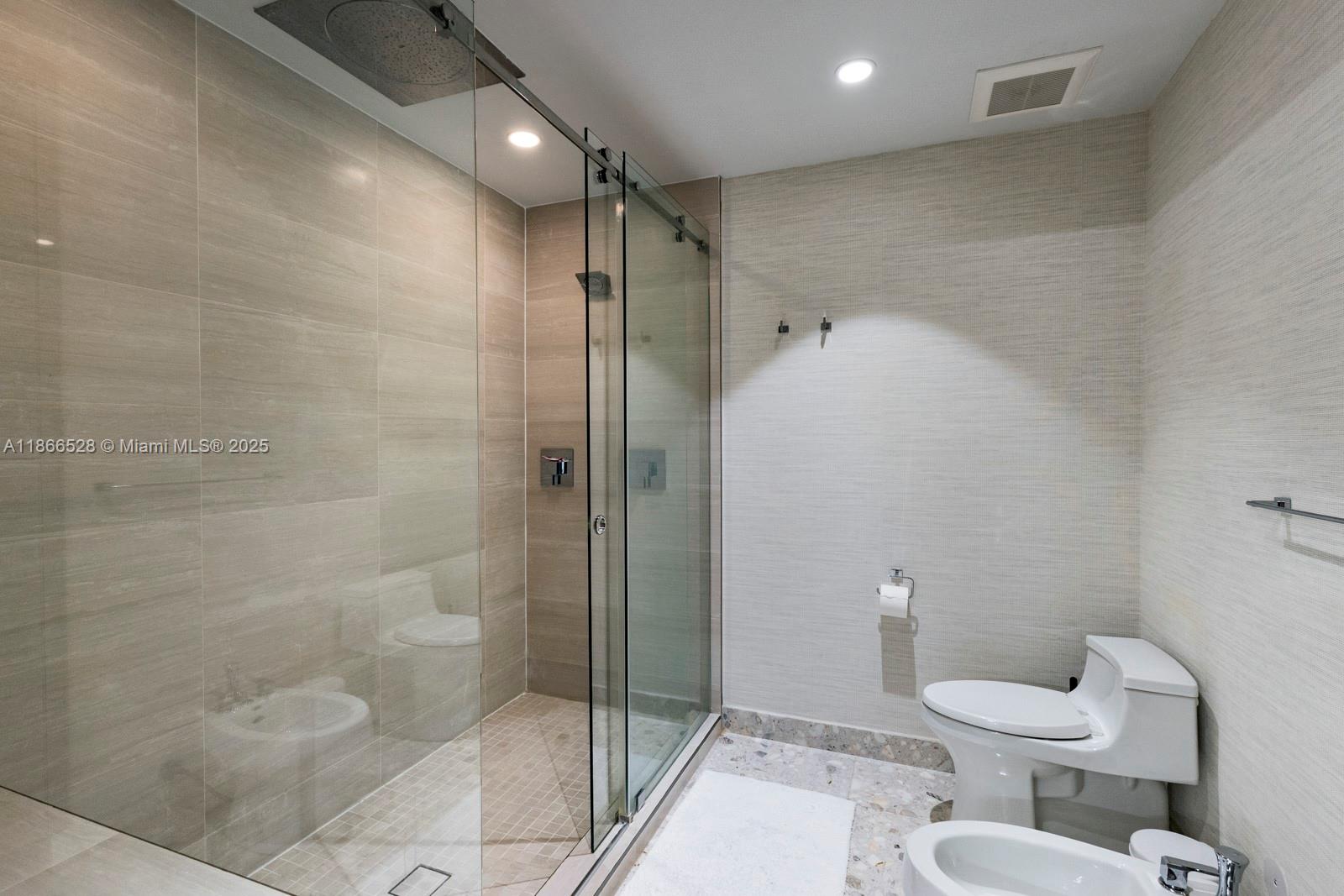 PINE BAY ESTATES SEC 1 - Residential