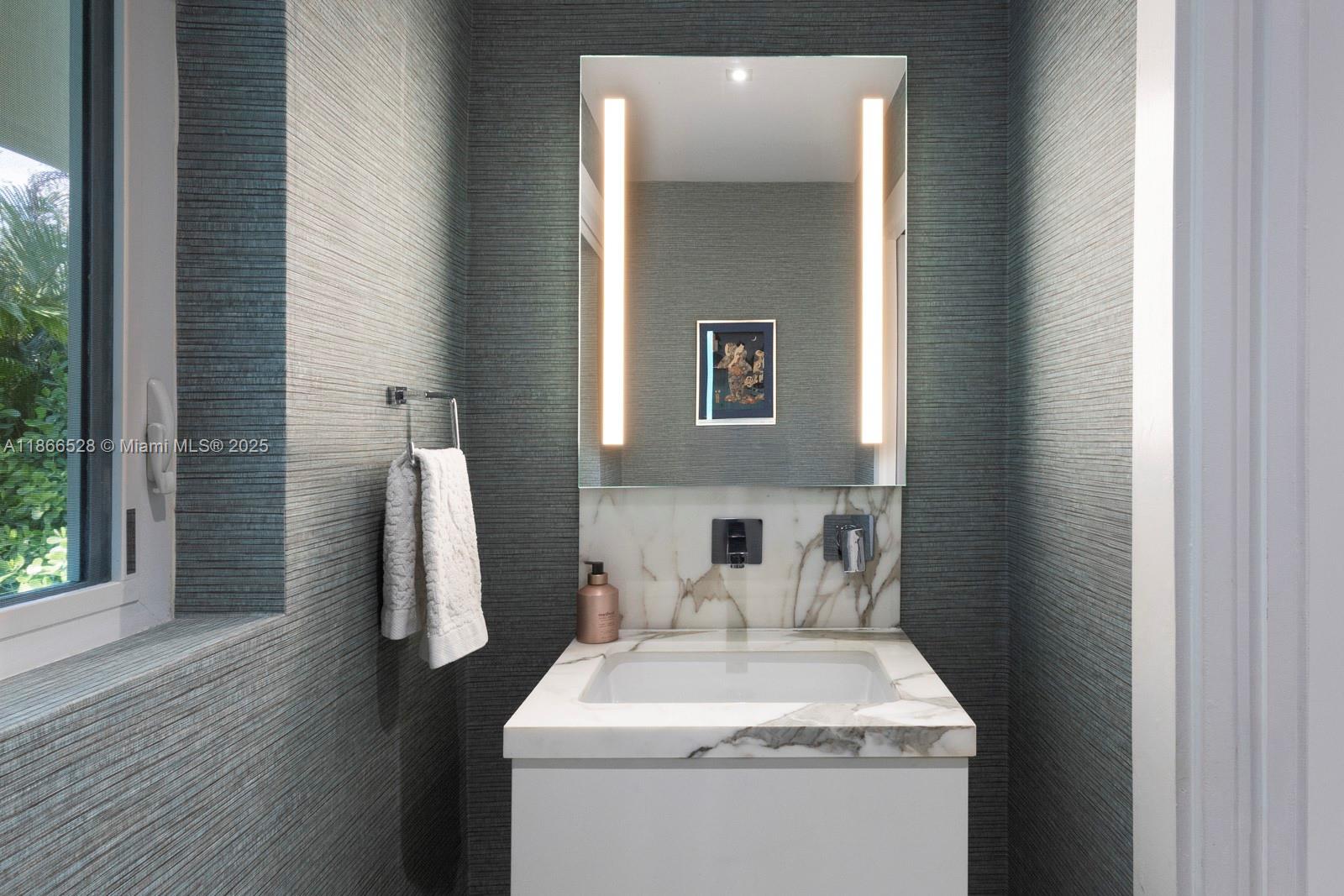 PINE BAY ESTATES SEC 1 - Residential