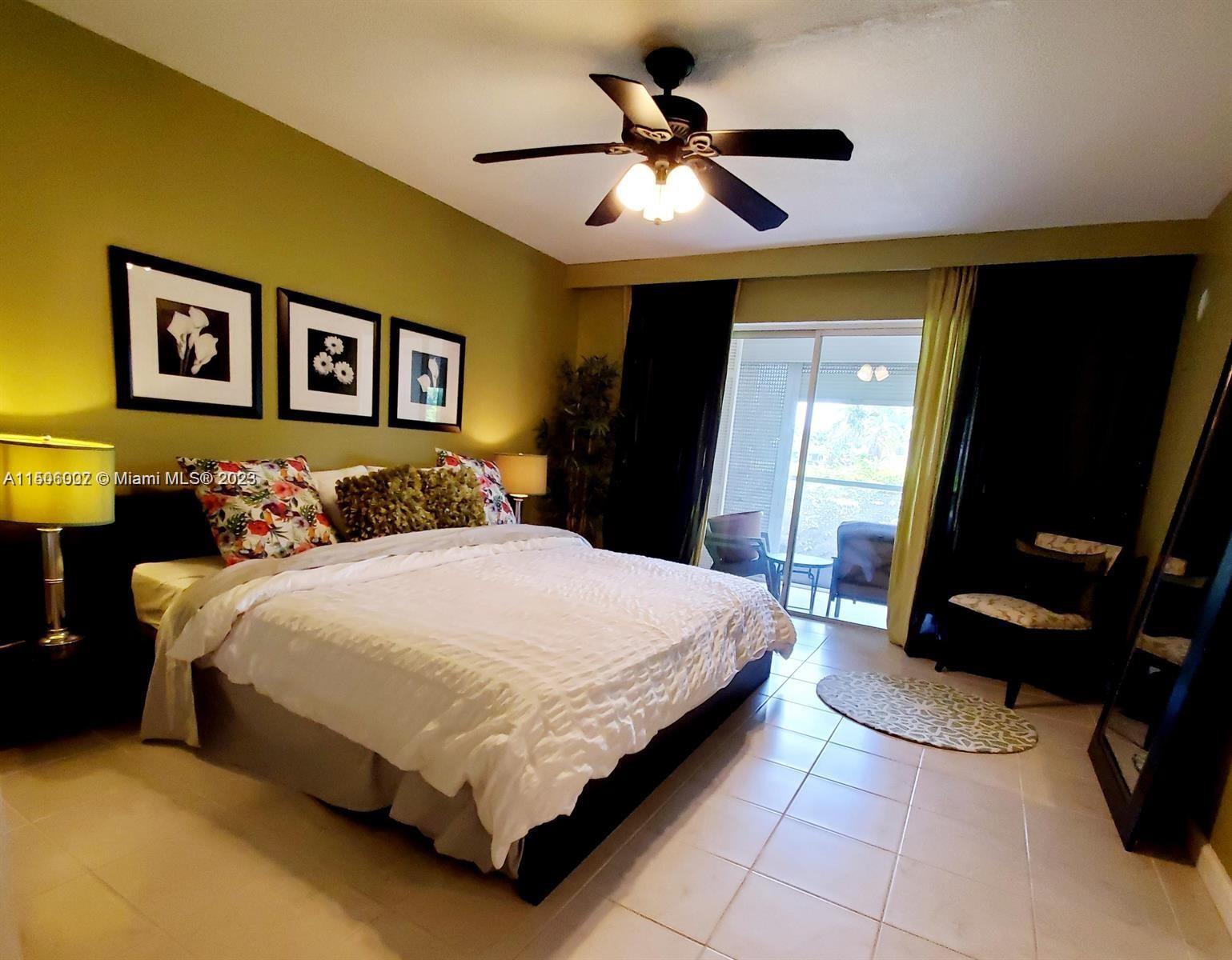 HILLCREST COUNTRY CLUB AP - Residential