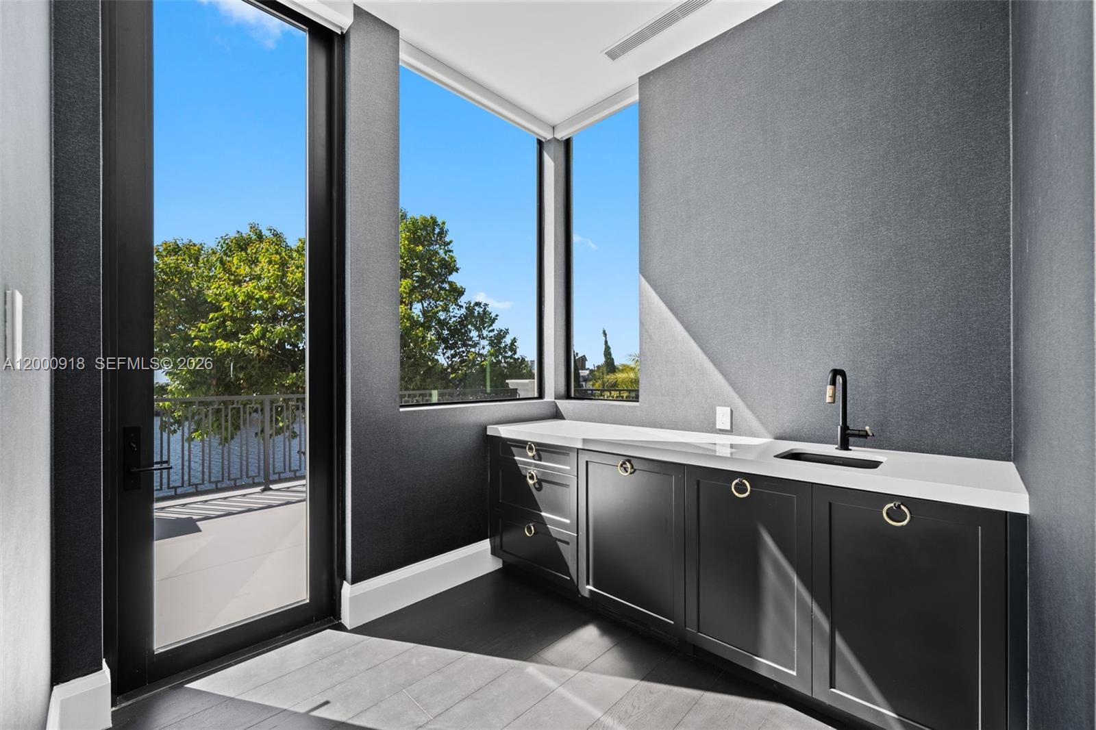 BEACH WAY HEIGHTS UNIT - Residential