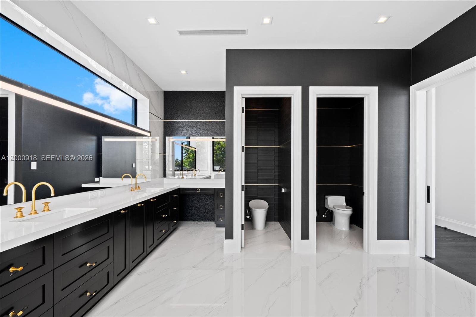 BEACH WAY HEIGHTS UNIT - Residential