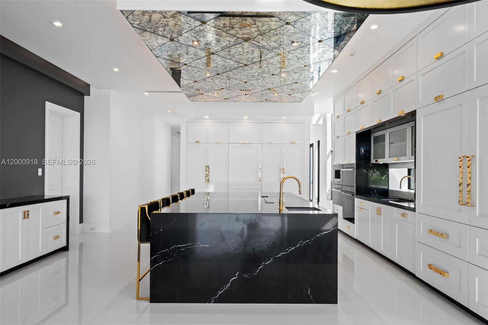 BEACH WAY HEIGHTS UNIT - Residential