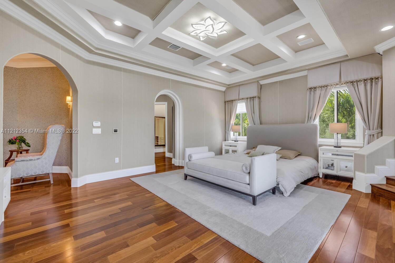 ROCK LAKE - Residential