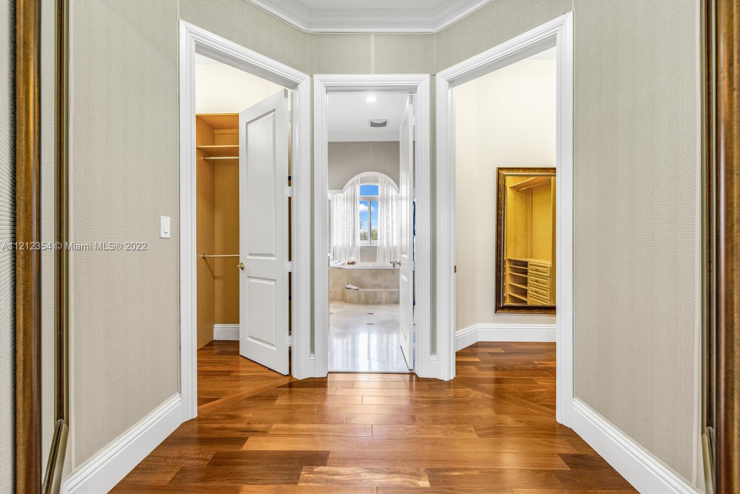 ROCK LAKE - Residential