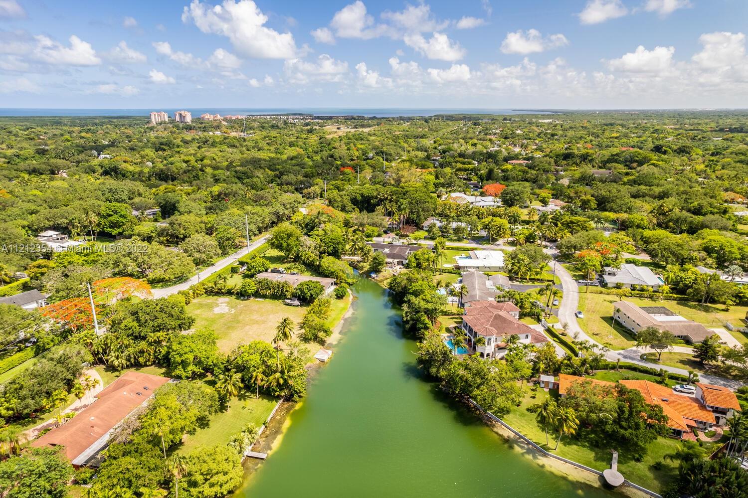 ROCK LAKE - Residential