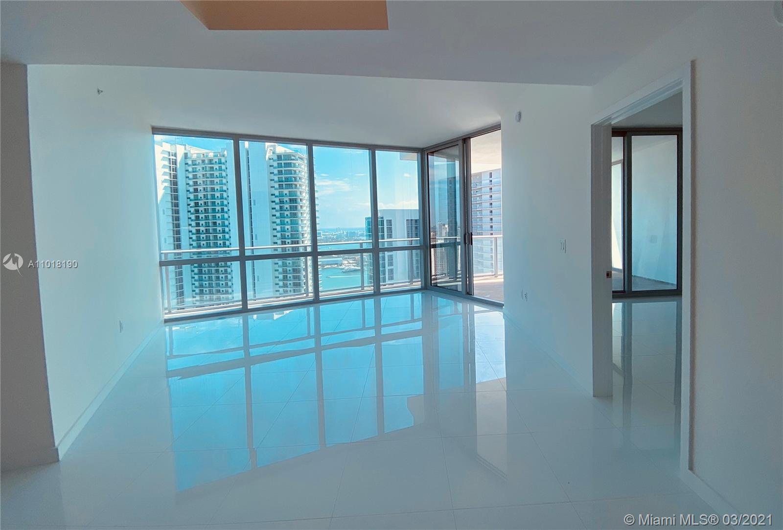 PARAMOUNT MIAMI WORLDCENT - Residential Lease