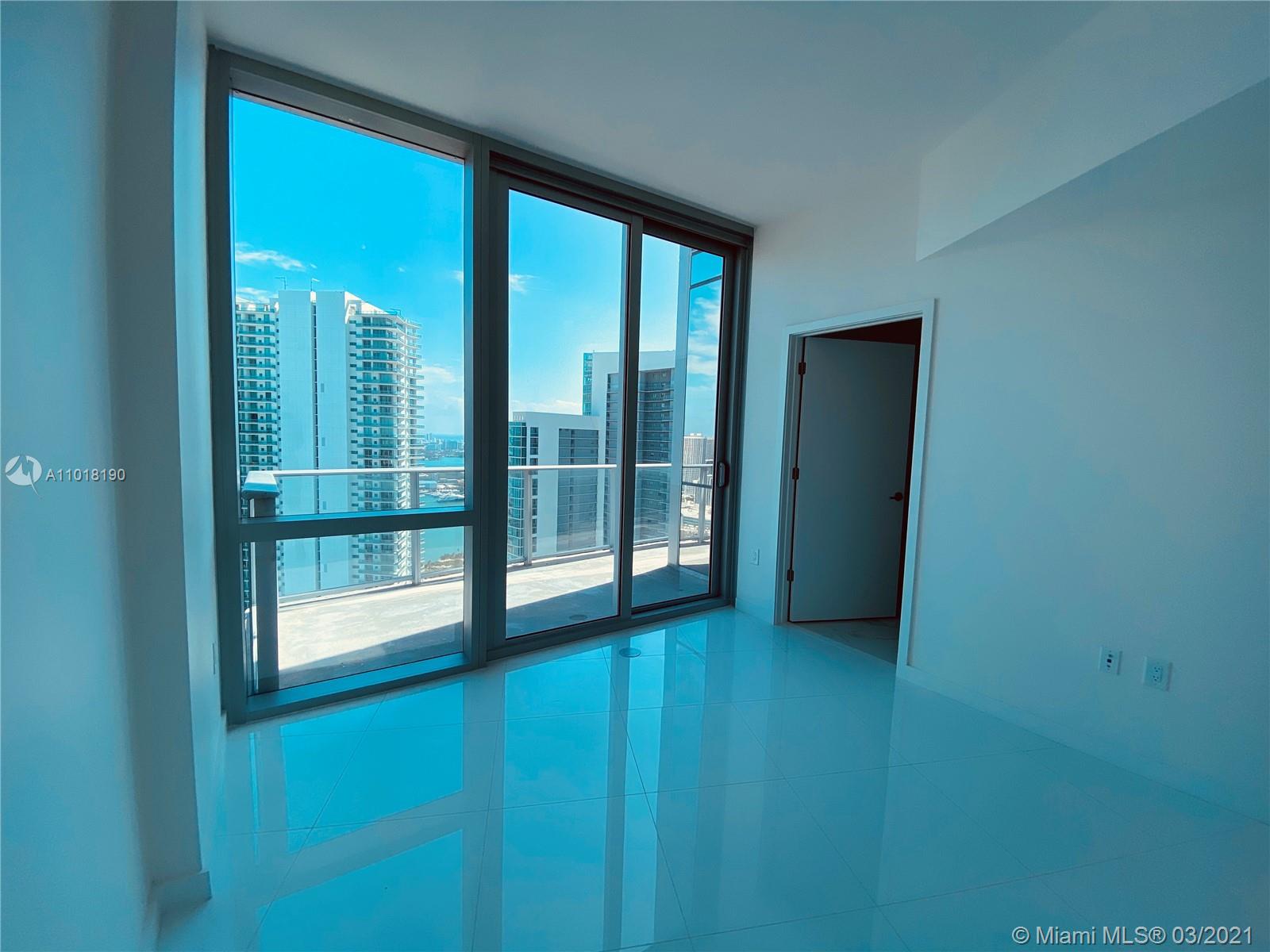 PARAMOUNT MIAMI WORLDCENT - Residential Lease