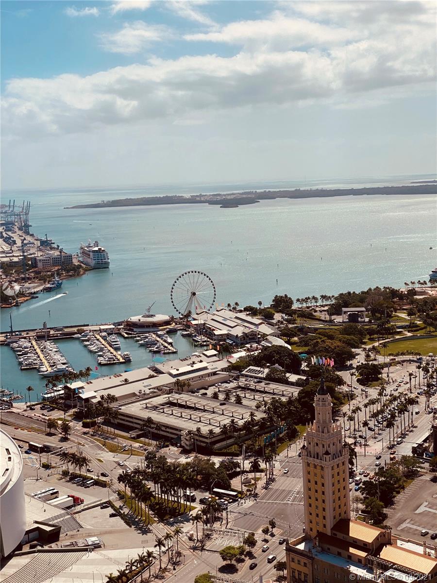 PARAMOUNT MIAMI WORLDCENT - Residential Lease