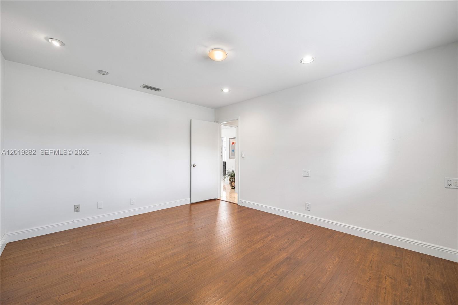 HOLLYWOOD HILLS NORTH SEC - Residential
