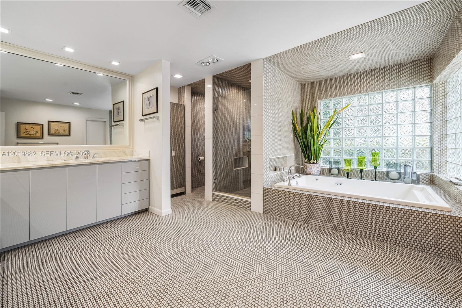 HOLLYWOOD HILLS NORTH SEC - Residential