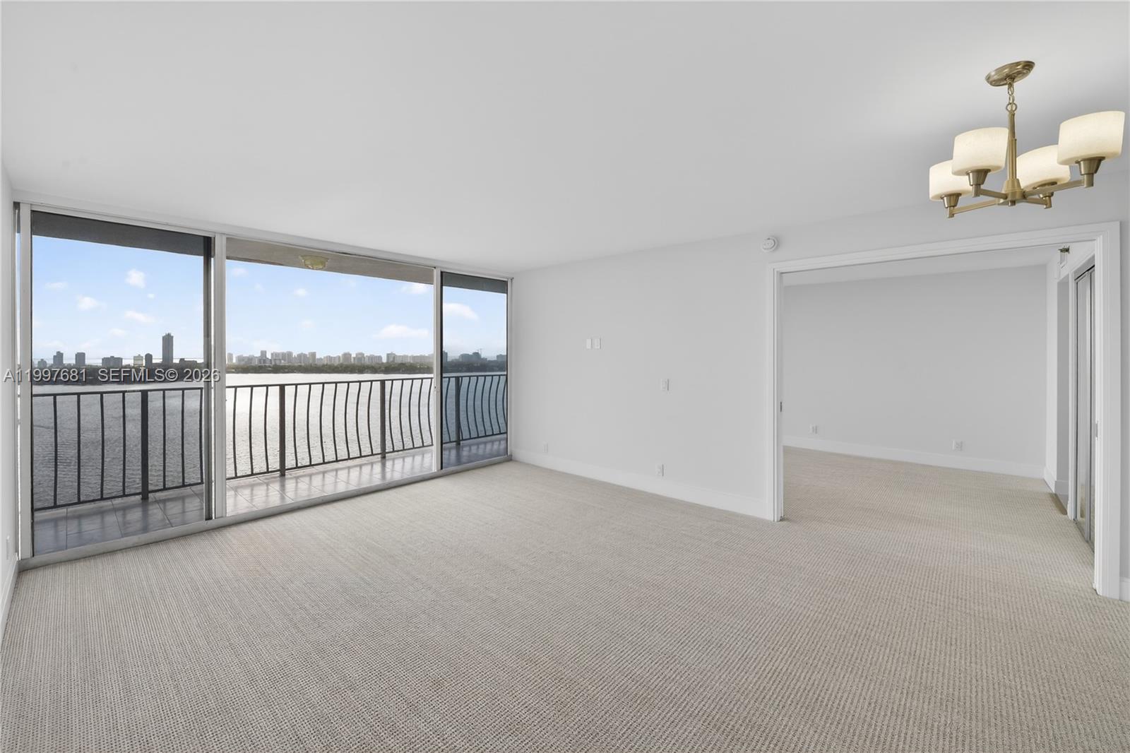 THE GRANDVIEW PALACE COND - Residential