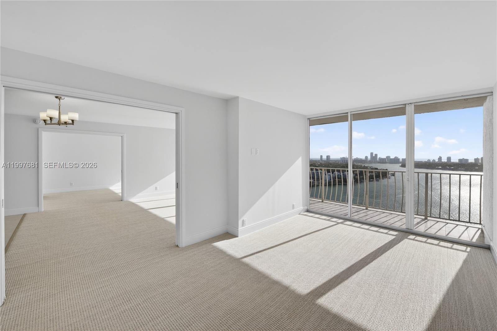 7601 E Treasure Dr 2319