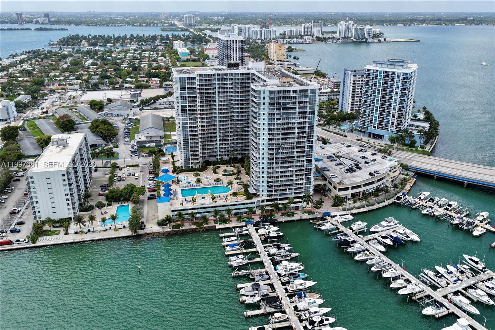 THE GRANDVIEW PALACE COND - Residential