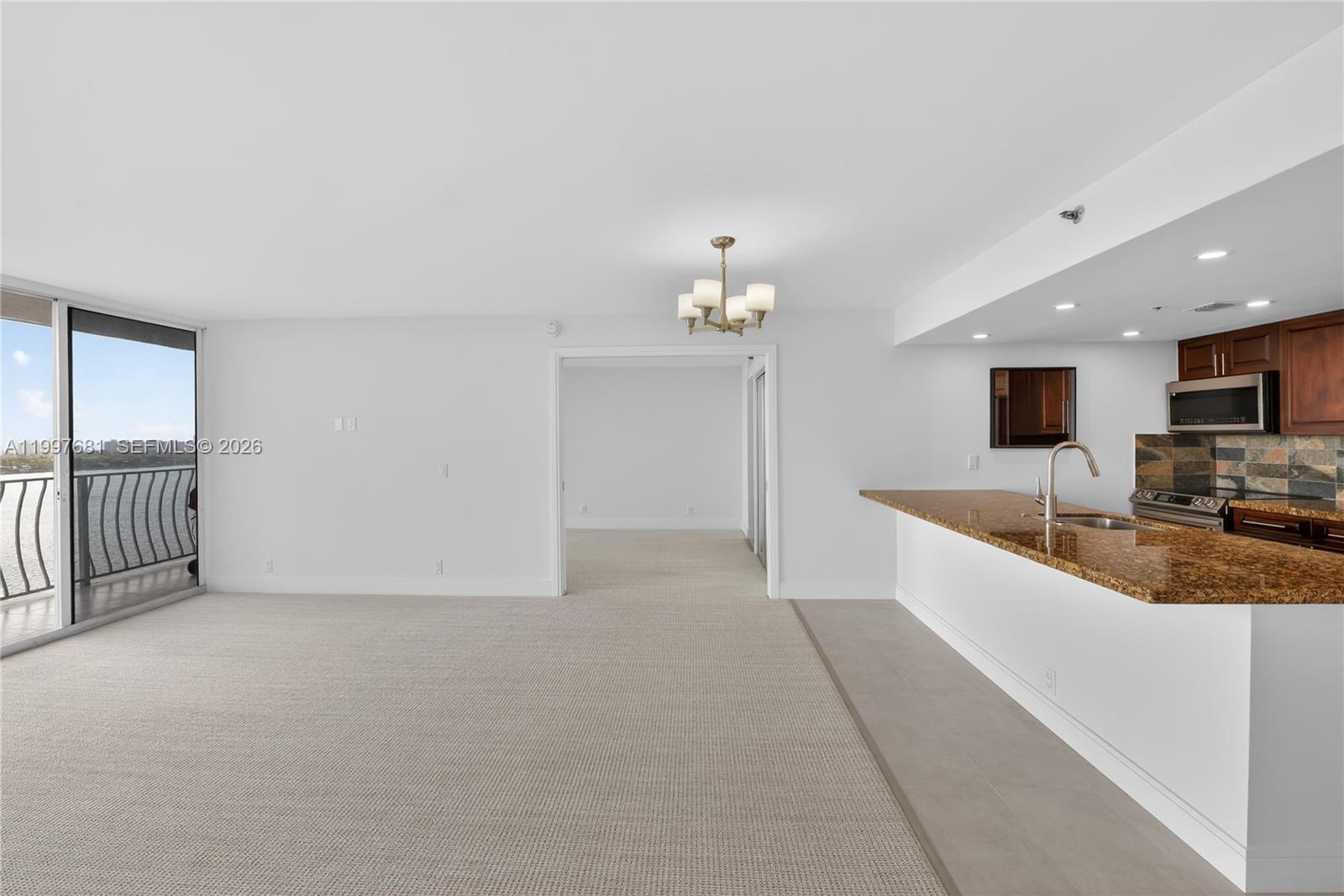 THE GRANDVIEW PALACE COND - Residential