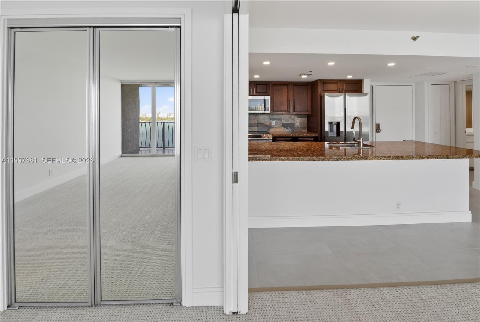 THE GRANDVIEW PALACE COND - Residential