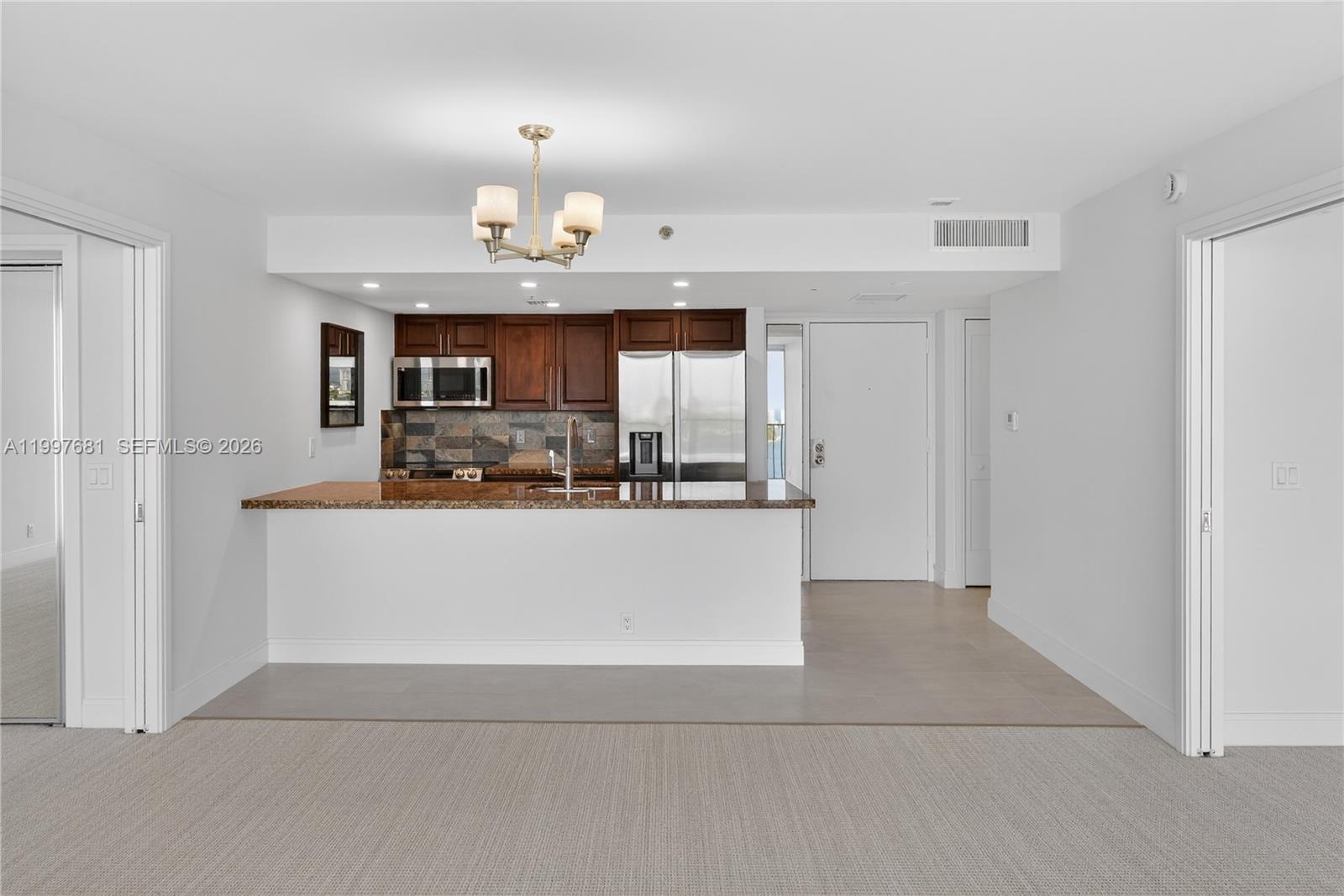 THE GRANDVIEW PALACE COND - Residential