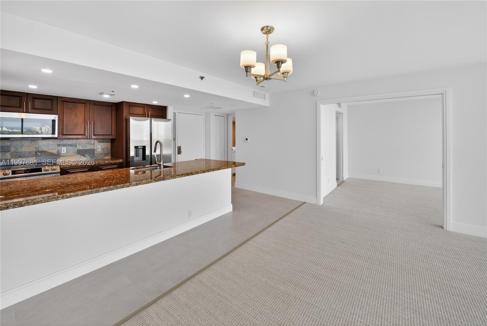 THE GRANDVIEW PALACE COND - Residential