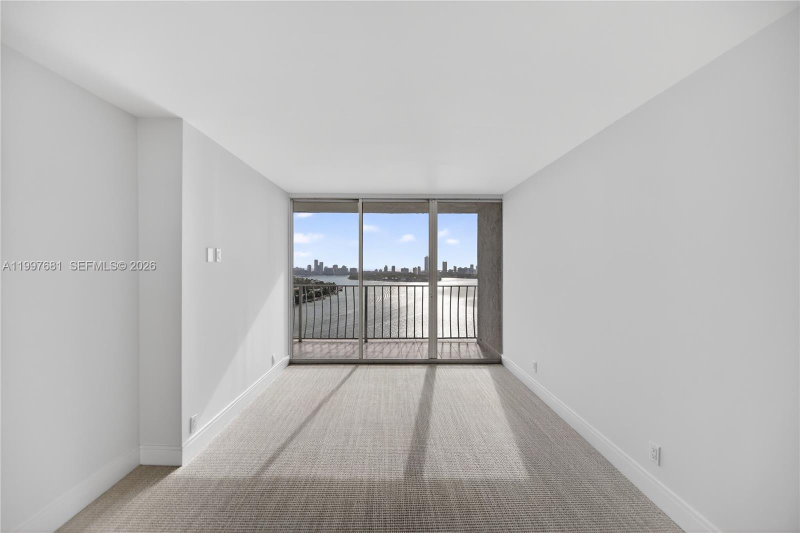 THE GRANDVIEW PALACE COND - Residential