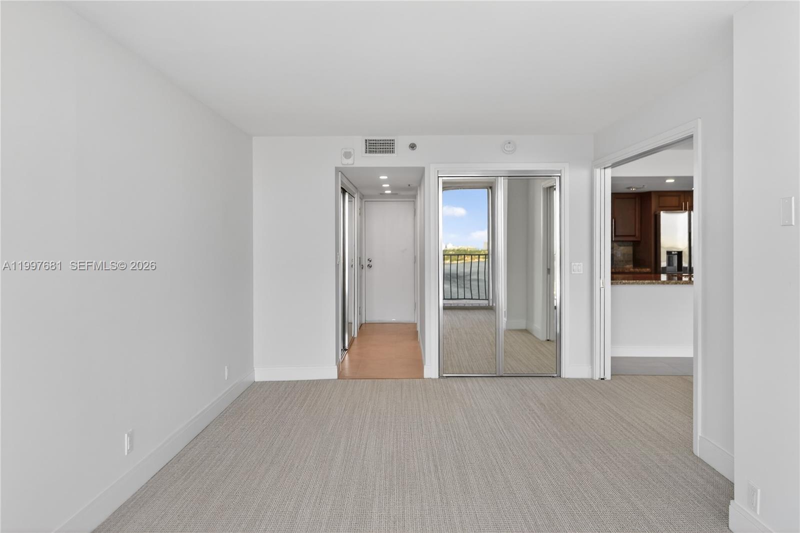 THE GRANDVIEW PALACE COND - Residential