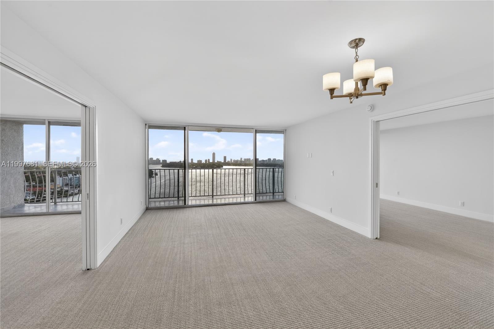 THE GRANDVIEW PALACE COND - Residential